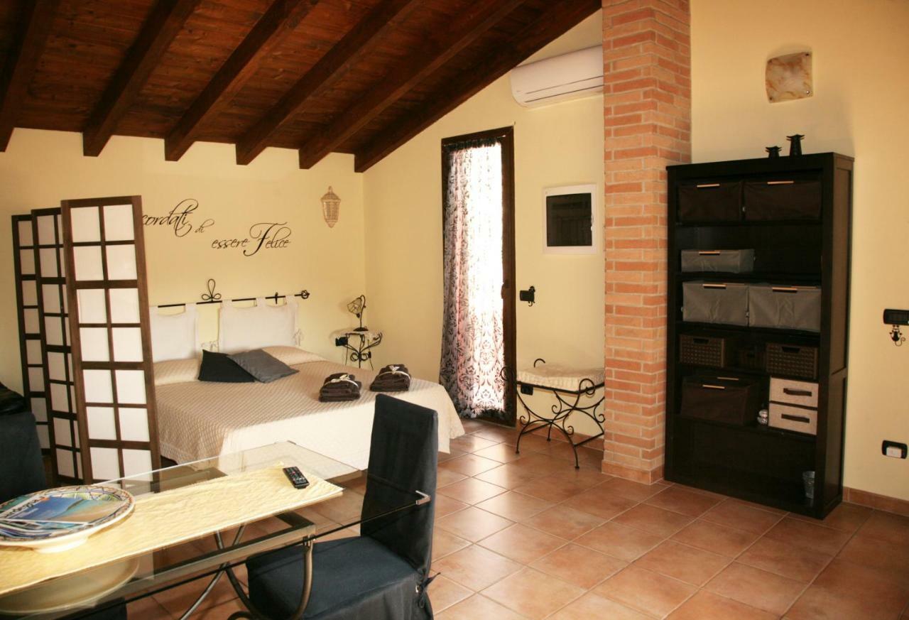 L'Isola Felice Apartment Monserrato Exterior foto